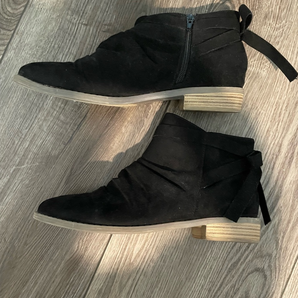 Rampage Bow Back Booties - Picture 4 of 8